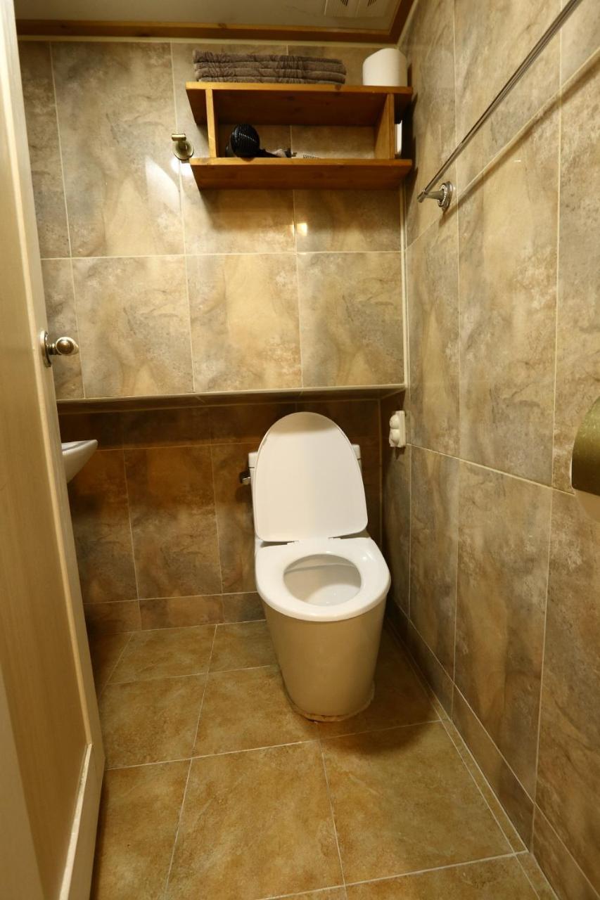 Yujung Guesthouse Jeonju Zewnętrze zdjęcie